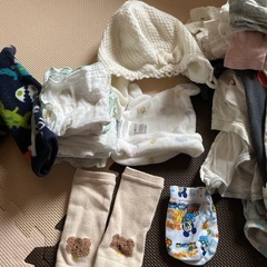 60．80センチのベビー服、肌着などの画像