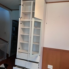 大容量棚　タンス　キャビネット　の画像