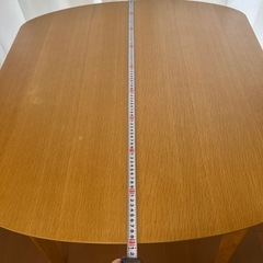 楕円　ダイニングテーブル　ウッドの画像