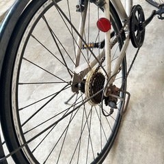 売り切れました　軽量クロスバイク 7段変速 700C 27インチの画像