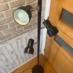 フロアライト(フロアランプ💡💡💡)の画像