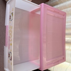 ハローキティー　　衣装ケース
の画像