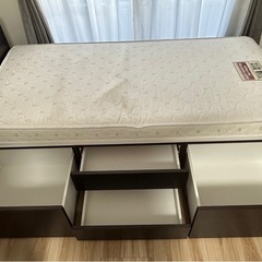 【本日限定！】ベッドフレーム
の画像