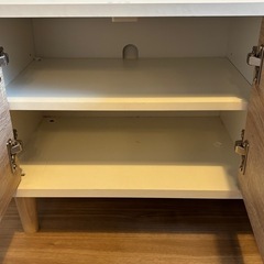 テレビ台の画像