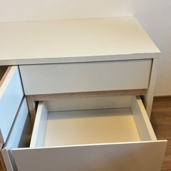 テレビ台の画像