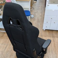 ゲーミング座椅子＆PCデスクセットの画像