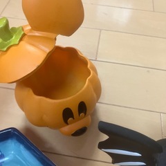 ディズニー、スタバハロウィンカップキャンディボックスなどまとめての画像
