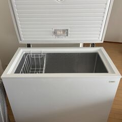 「無料」横型冷凍庫、状態良好、引き取りの場合は無料の画像