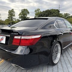 神奈川【自社ローン】保証人無可★全国対応★LS460【バージョンU Iパッケージ】車検2年付/BBS20インチAW/サンルーフ/TV/クルコン/前席シートエアコン/前後パーワーシート/パーキングソナー/ブレーキホールド/ETCの画像