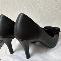 新品未使用✨ヒールの画像