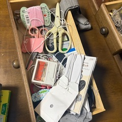 ソーイングボックス　レトロ　付属品沢山　②の画像