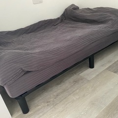 セミダブルベッドの画像