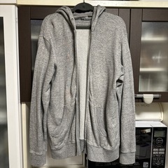 大きいサイズユニクロ　パーカーの画像