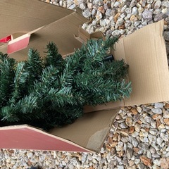 ニトリ　屋内用飾り付きクリスマスツリー　150cmの画像