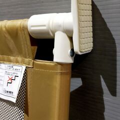 日本育児 ふわふわとおせんぼ キッズセーフ Sサイズ 取り付け幅65～90cm 6ヵ月～満2歳まで ベビーフェンスの画像