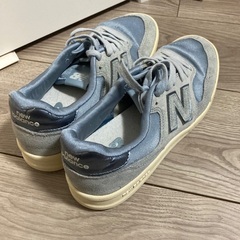ニューバランス🔴スニーカー24.5センチの画像