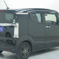 ✨アイドリングストップ、衝突被害軽減ブレーキ、HIDヘッドライト、ハーフレザーシート、シートヒーター、Bluetooth、バックカメラ、ETC付き！の画像