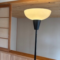 IKEA スタンドライトの画像