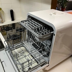 食器洗浄乾燥機の画像