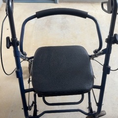 介護用品含め衣類など大量にあります　10/23一旦中止の画像