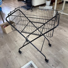 店舗用ワゴン  キャスター付き  カゴ分離タイプの画像