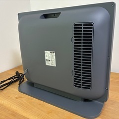 セラミックファンヒーターの画像