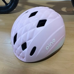 ストライダー　スポーツ　ピンク　ヘルメット付の画像