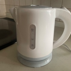 電気ケトル０.８Ｌの画像
