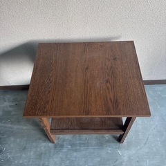 机　サイドテーブルの画像