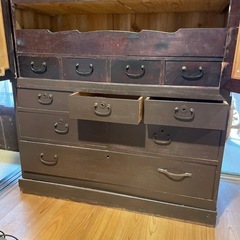 古いタンス の画像