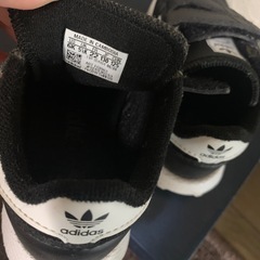 adidas　子どもの靴130ＪＰサイズの画像