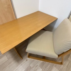 無印良品 リビングでもダイニングでも使えるテーブル1台 チェア1...