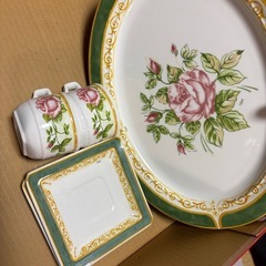 アンティーク食器、陶器、お皿、ティーカップの画像