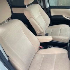 トヨタ ノア ハイブリッドG 車検令和9年5月まで 走行距離約12万8千キロ 両側パワスラ 7人乗り 上級グレード 平成27年式の画像