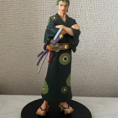 ワンピース ゾロ フィギュアの画像