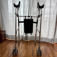 介護用歩行機の画像