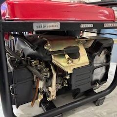 大幅値下げです♪直接引取限定！ジャンク品　HONDA EG550ポータブルガソリン発電機の画像
