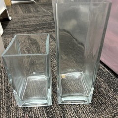 ガラス　花瓶　2個の画像