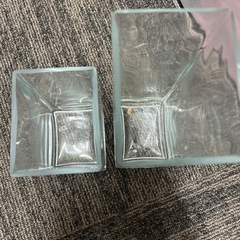 ガラス　花瓶　2個の画像