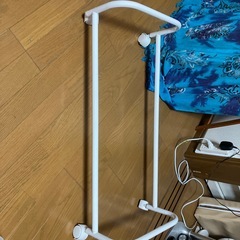 キャスター付き台の画像