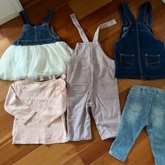 子供服　女の子　デニム　80　チュールスカート　オーバーオール　コーデュロイ　Tシャツの画像