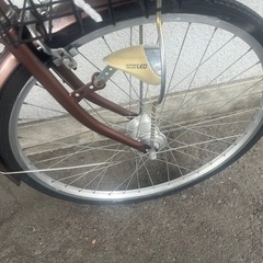 １０J121　ホームサイクル２６サイズ　オートライト付き　★自転車専門店の中古車です★　【消費税込み・防犯登録６００円込みの画像