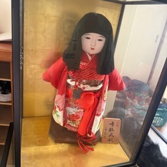日本人形、フランス人形の画像