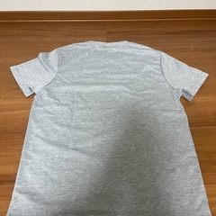 Tシャツ　新品の画像