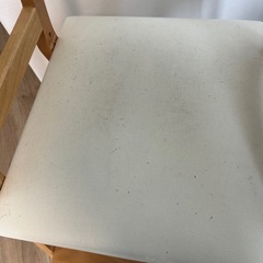 子供用 高さが変えられる椅子の画像