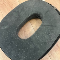 円座ドーナツ型クッションの画像