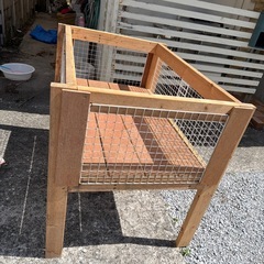 かっこ〈差し上げます〉手作り小屋？？の画像