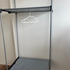 ハンガーラックの画像