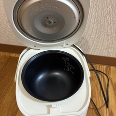 炊飯器の画像