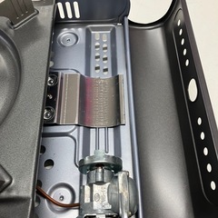 2510-261 イワタニ カセットフー 2006年製 通電確認済み キズ 汚れありの画像